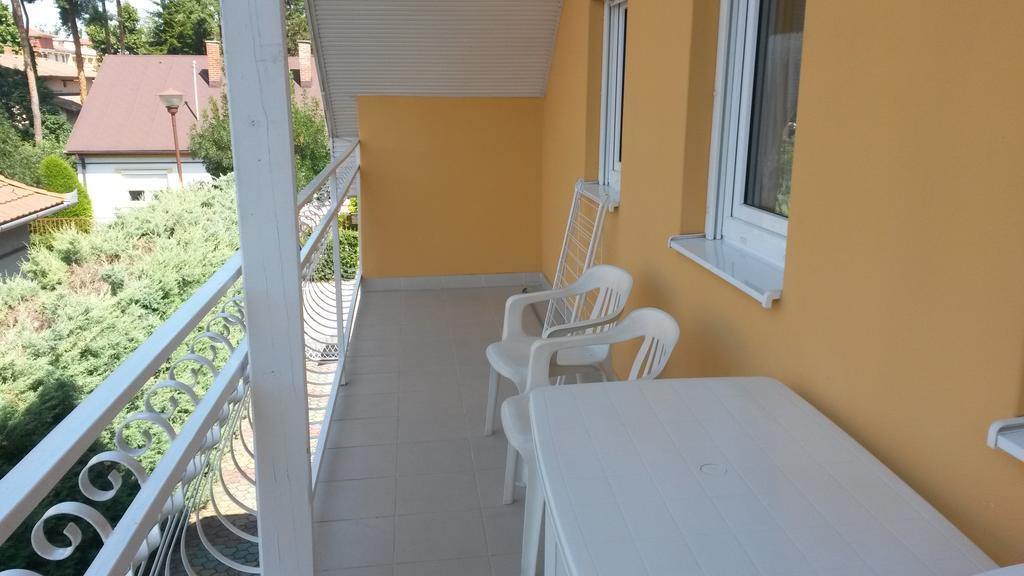 Ilona Vendeghaz Hotel Siofok Exterior photo